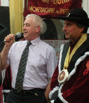 Jack McCarthy singing at the Brotherhood of the Knights of the Black Pudding reception in Kanturk
